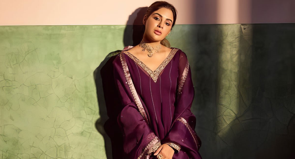 Samyuktha Menon dazzles in royal blue, exuding vintage charm with luxe textures and magnetic allure!